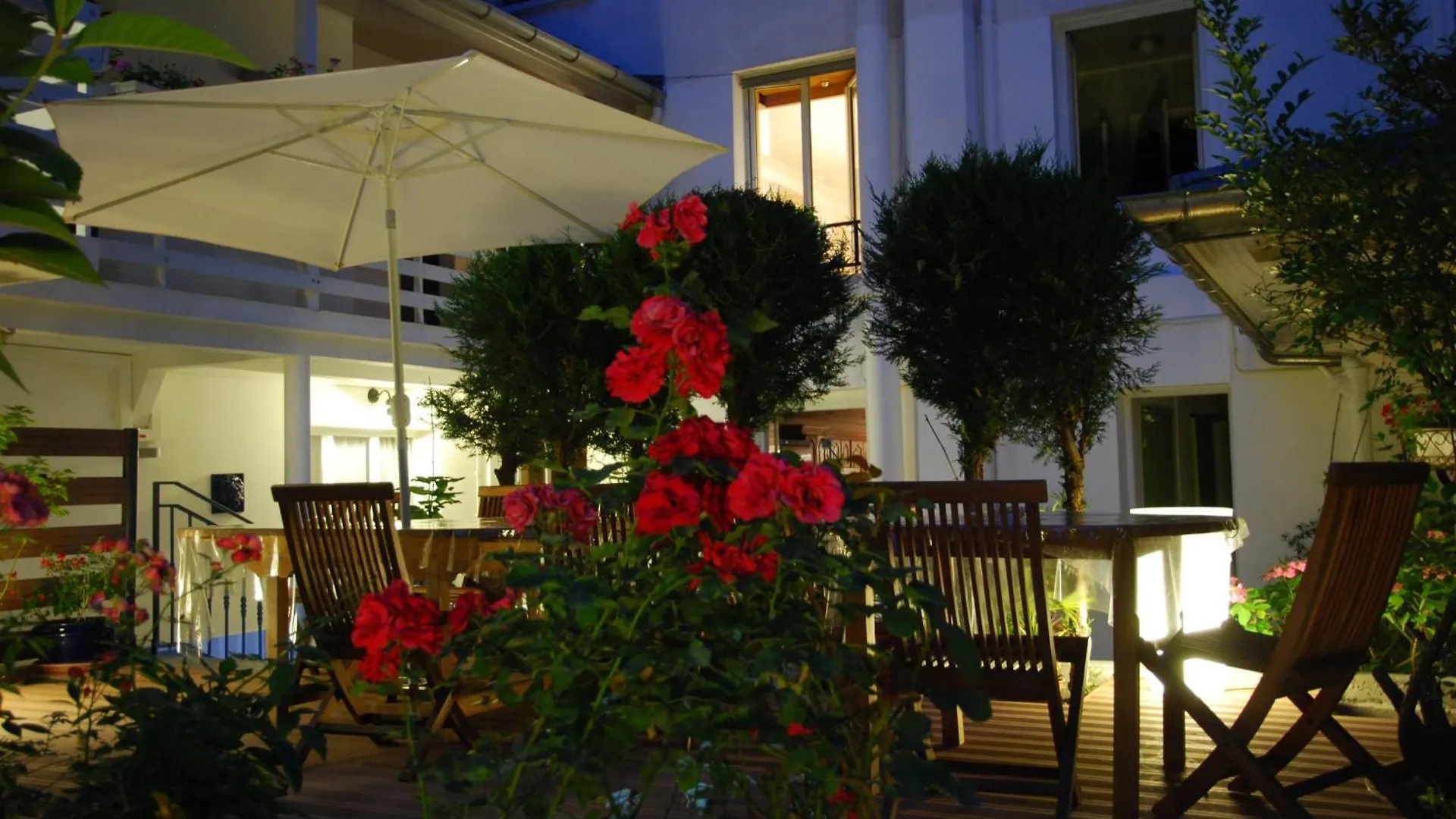 Hotell Alhambra 3*