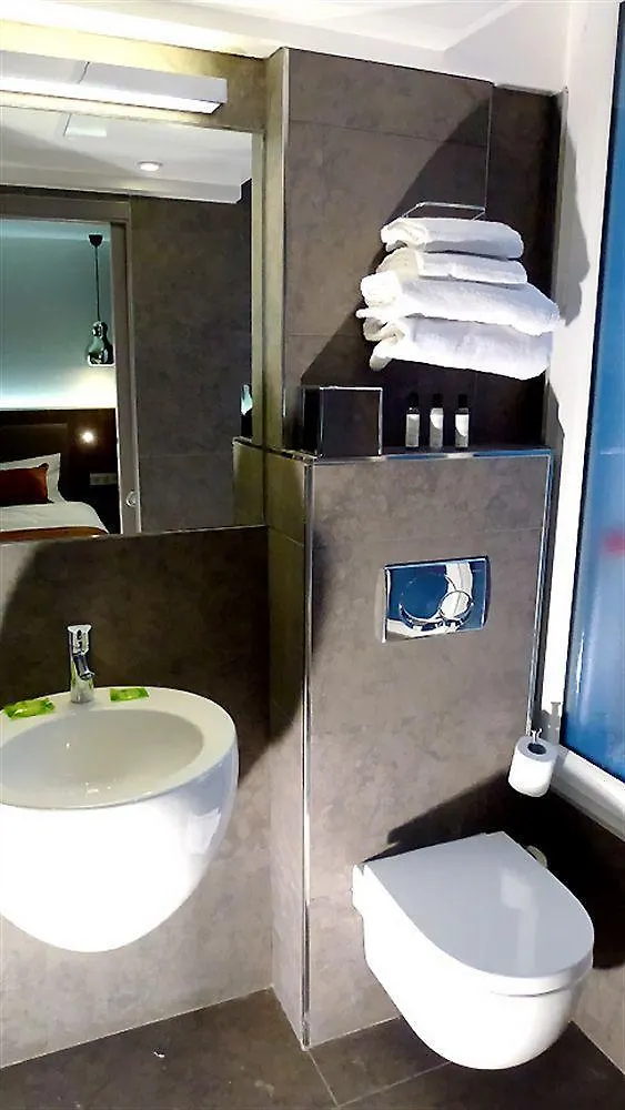 Hotell Alhambra 3*