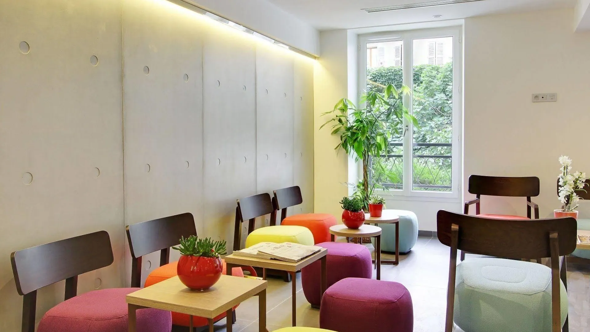 Alhambra Hotell 3*